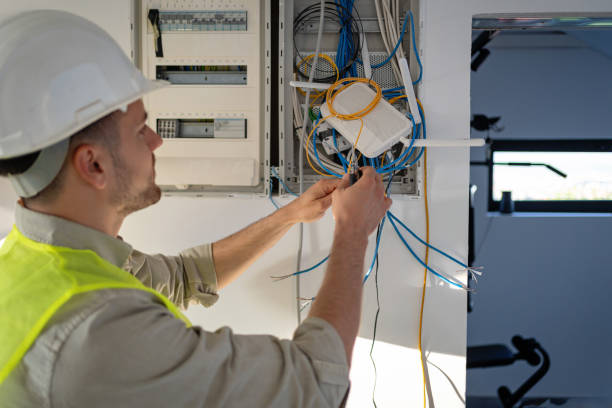 Best Electrical Outlet Repair  in Carrollton, OH